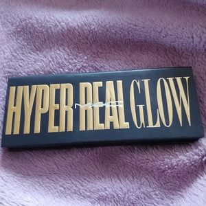 HYPER REAL GLOW. Gold MAC hightlighter
